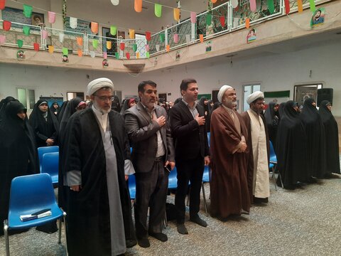 همگامی علم و ایثار در مدرسه علمیه خواهران برازجان