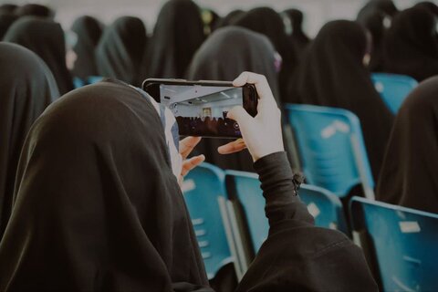 تصاویر/ مراسم گرامیداشت هفته دفاع مقدس در مدرسه علمیه تخصصی فاطمیه کرمان