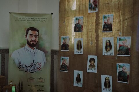 تصاویر/ مراسم گرامیداشت هفته دفاع مقدس در مدرسه علمیه تخصصی فاطمیه کرمان