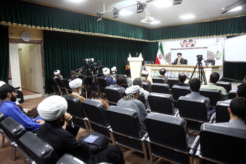 تصاویر/ نشست علمی بایسته های تکامل فقاهت