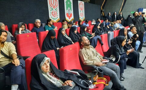 تصاویر/ آیین رونمایی از کتاب خسوف در بیروت