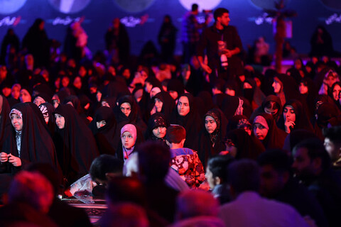 تصاویر/ آغاز برنامه شب های پر ستاره در تبریز