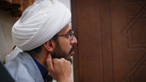 تصاویر/ نشست توجیهی مدیر مدینة‌العلم کاظمیه با طلاب مدرسه