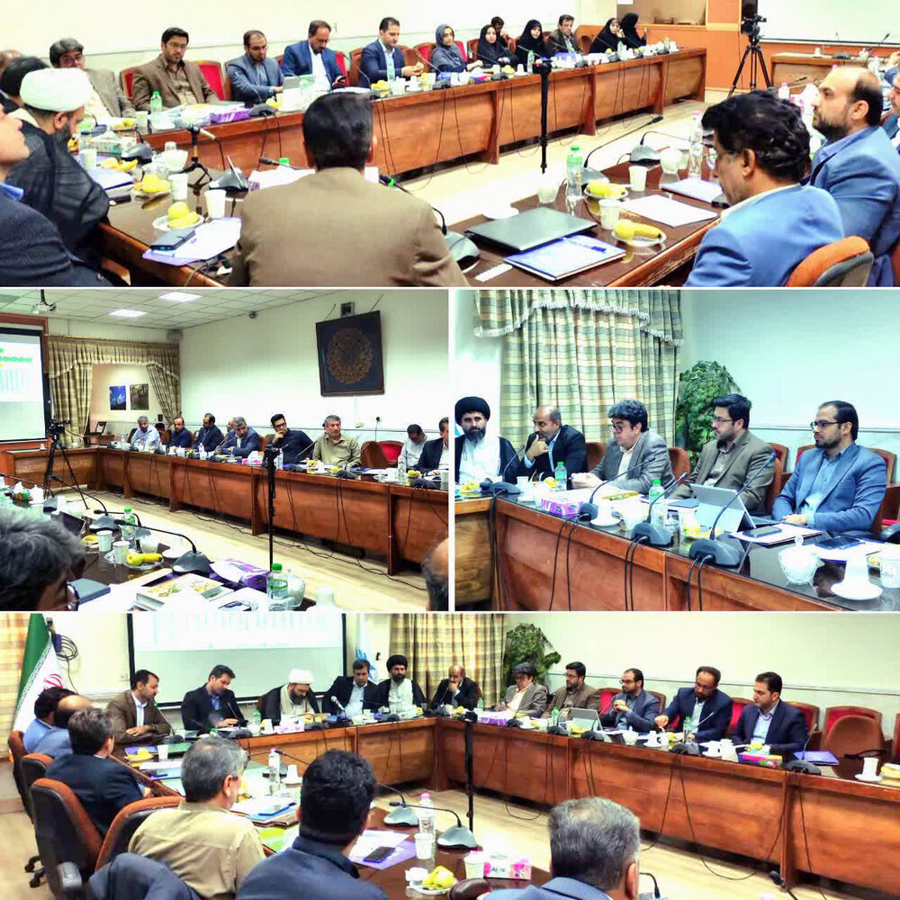 برگزاری نشست بررسی ظرفیت‌های گردشگری مذهبی شهر قم