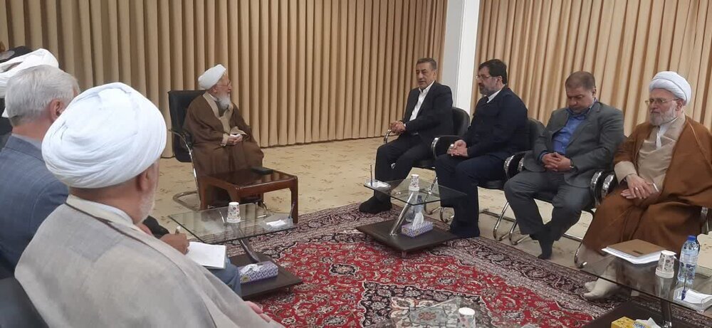 آية اللّه العظمى جواديّ الآمليّ: إنّ البلاد لا تُدار بالشعارات.. ينبغي للمسؤولين أن يقدّروا قيمة الشعب