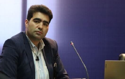 حضور روحانیون در برپایی نماز جماعت مدارس پررنگ تر شود