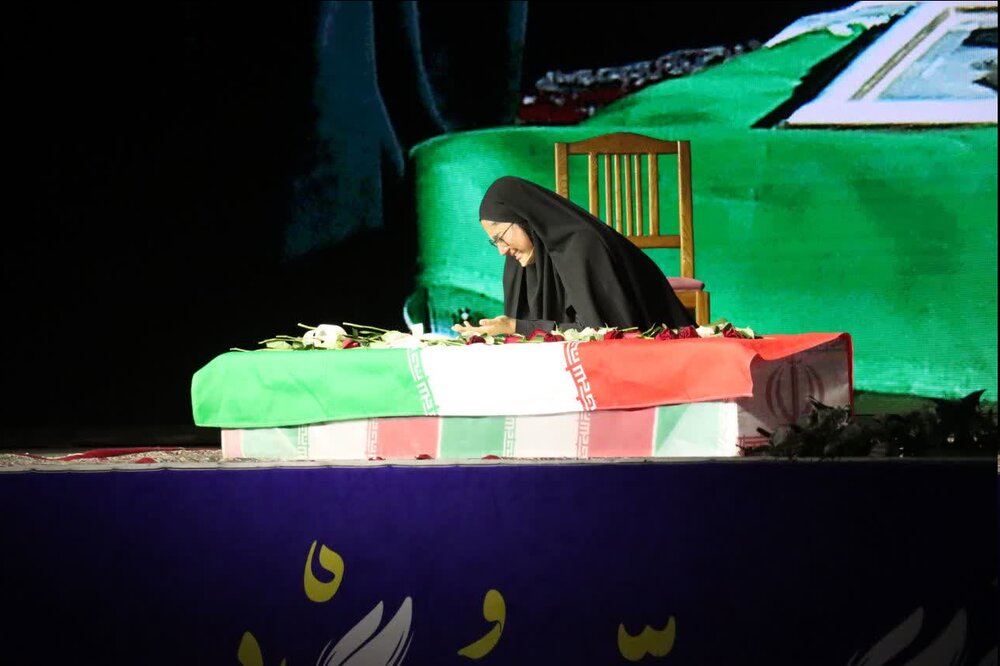 استقبال و تجدید میثاق با شهید گمنام در دومین کنگره سه هزار شهید استان سمنان + عکس