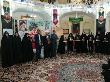 تجلیل از بانوان نمونه کارآفرین محله محمدیه شهرستان نائین