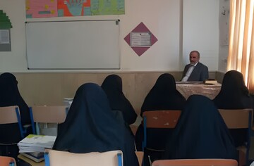 اولین شرط طلبگی، علاقه وافر به آموزش، تعلیم و تربیت است