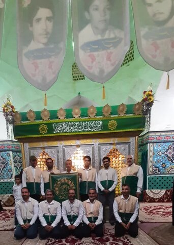 تصاویر/محفل عاشورایی خادمیاران آران و بیدگلی با شهید قریشی در گلزار شهدای نوش آباد