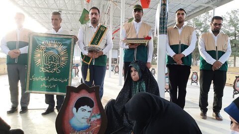 تصاویر/محفل عاشورایی خادمیاران آران و بیدگلی با شهید قریشی در گلزار شهدای نوش آباد