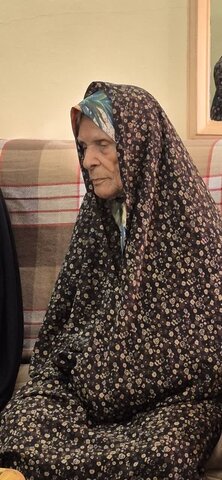 تصاویر / دیدار امام جمعه آبیک با خانواده شهید وبرگزاری مراسم یاد یاران