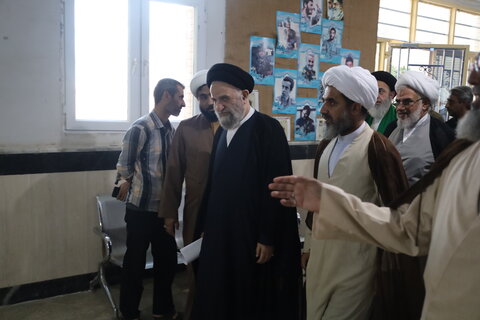 تصاویر/ بازدید آیت الله غروی از مدرسه علمیه امام جعفرصادق (ص) قشم