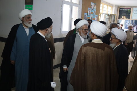 تصاویر/ بازدید آیت الله غروی از مدرسه علمیه امام جعفرصادق (ص) قشم