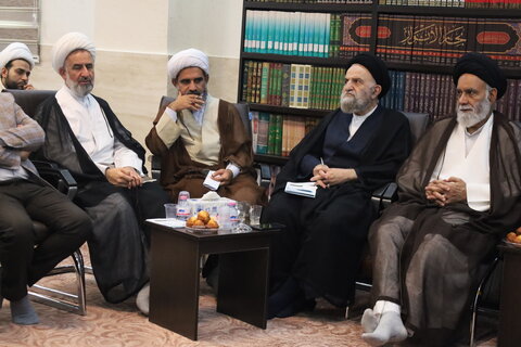 تصاویر/  نشست هم اندیشی اعضای شورای عالی حوزه علمیه استان هرمزگان