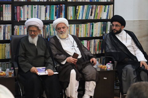 تصاویر/  نشست هم اندیشی اعضای شورای عالی حوزه علمیه استان هرمزگان