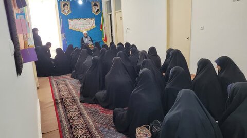 تصاویر/آئین آغاز سال تحصیلی ۱۴۰۵-۱۴۰۴ مدرسه علمیه الهیه ساوه