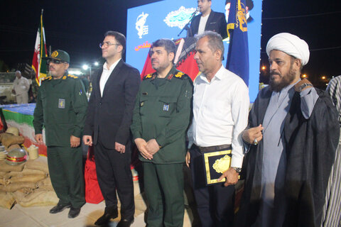 تصاویر/ همایش بزرگ اقتدار دفاع مقدس در دلوار برگزار شد