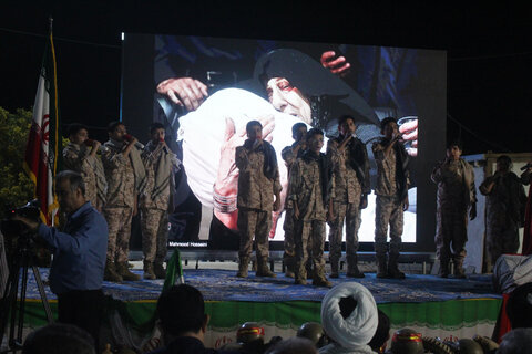 تصاویر/ همایش بزرگ اقتدار دفاع مقدس در دلوار برگزار شد