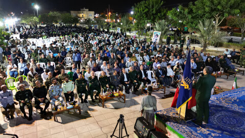 تصاویر/ همایش بزرگ اقتدار دفاع مقدس در دلوار برگزار شد