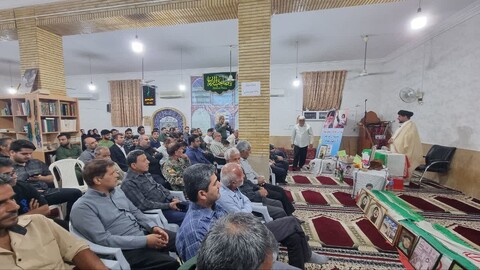 تصاویر/ آیین تجلیل از خانواده‌های ایثارگر در گناوه