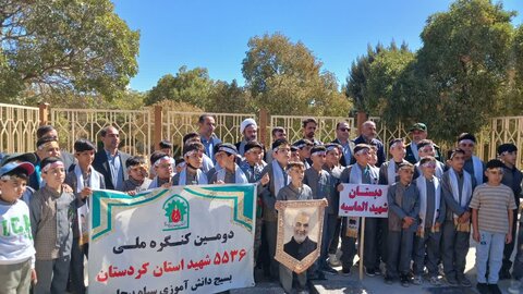 تصاویر/ غبارروبی مزار شهدای گمنام شهرستان بیجار