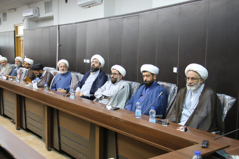 تصاویر| جلسه مدیران مدارس علمیه حوزه علمیه  اصفهان