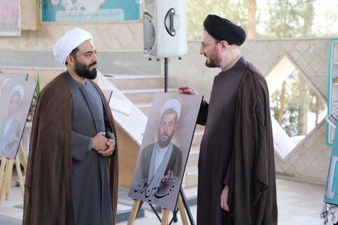 تصاویر/ رونمایی از تصاویر نقاشی دیجیتال شهدای روحانی استان یزد