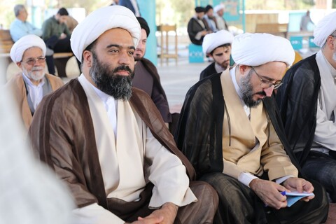 تصاویر/ مراسم غبارروبی و عطرافشانی مزار مطهر شهدا به مناسبت فرا رسیدن هفته دفاع مقدس