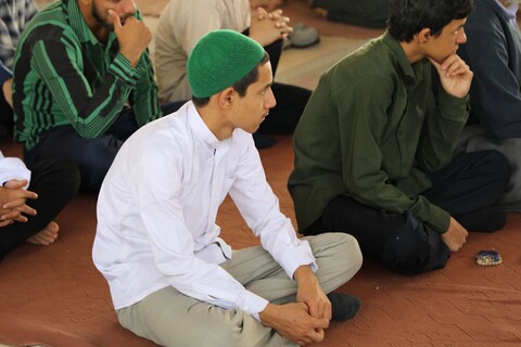 تصاویر/ مراسم غبارروبی و عطرافشانی مزار مطهر شهدا به مناسبت فرا رسیدن هفته دفاع مقدس