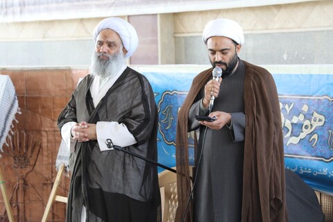 تصاویر/ مراسم غبارروبی و عطرافشانی مزار مطهر شهدا به مناسبت فرا رسیدن هفته دفاع مقدس