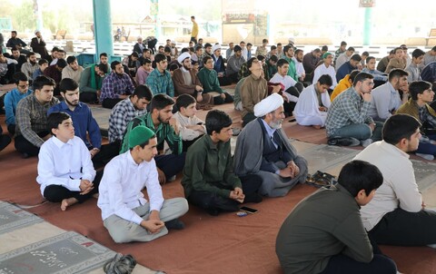 تصاویر/ مراسم غبارروبی و عطرافشانی مزار مطهر شهدا به مناسبت فرا رسیدن هفته دفاع مقدس