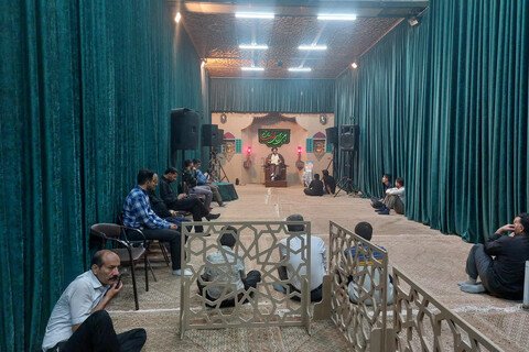 تصاویر/ توسل به امام رضا علیه السلام در هیئت رزمندگان اسلام یزد