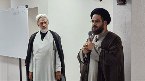 نشست هم‌اندیشی ائمه شبکه امامت و بانوان فعال مسجدی در یزد برگزار شد