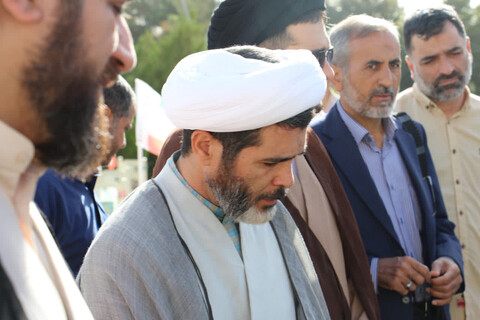 تصاویر|غبارروبی قبور شهدا توسط نهادهای حوزوی اصفهان