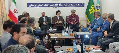تصاویر گردهمایی مسئولان ستادهای برگزاری نماز جمعه  لرستان
