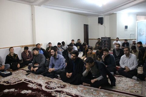 تصاویر/ نشست صمیمی مدیر حوزه علمیه مرند با طلاب