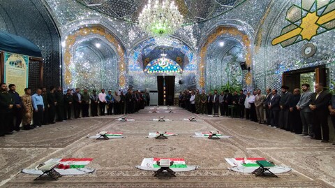 آیین گلباران و عطرافشانی گلزار شهدای  امامزاده عبدالله علیه‌السلام شهرستان  بافق برگزار شد