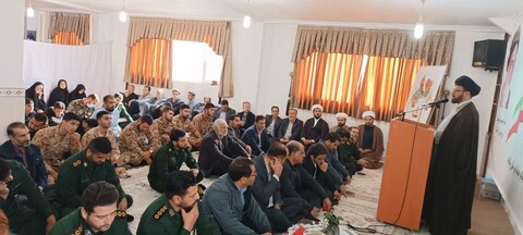 دیدار جمعی از پیشکسوتان دفاع مقدس با امام جمعه سلطانیه