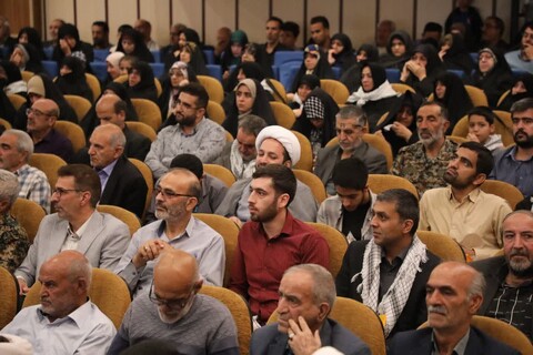 تصاویر/ آیین رونمایی از کتاب «روز تشییع» با حضور نماینده ولی‌فقیه در استان سمنان برگزار شد