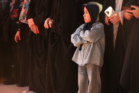 تصاویر/ اجرای سیر نمایش واره ای '' تویی تمام ماجرا "