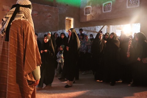 تصاویر/ اجرای سیر نمایش واره ای '' تویی تمام ماجرا "