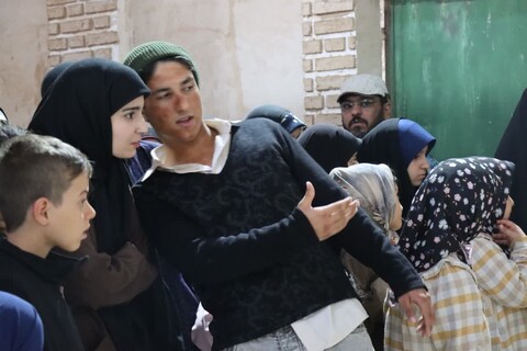 تصاویر/ اجرای سیر نمایش واره ای '' تویی تمام ماجرا "