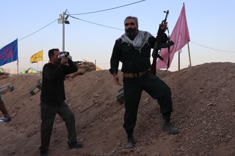 تصاویر/ اجرای سیر نمایش واره ای '' تویی تمام ماجرا "