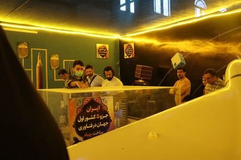 تصاویر/ اجرای سیر نمایش واره ای '' تویی تمام ماجرا "