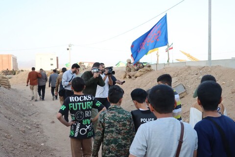 تصاویر/ اجرای سیر نمایش واره ای '' تویی تمام ماجرا "