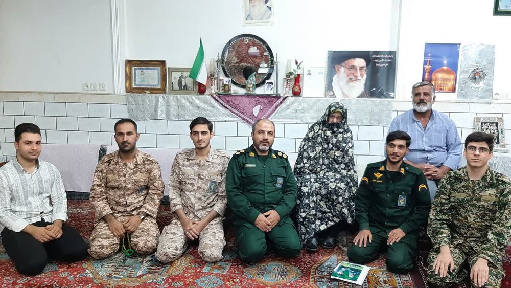 خون شهدا برای وطن عزت آفرین است