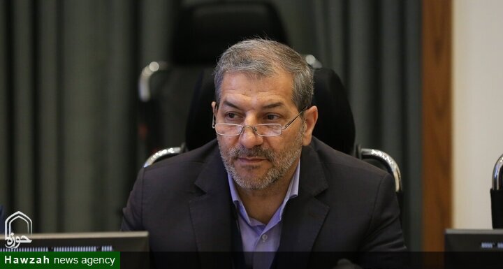 برگزاری ویژه‌برنامه‌های هفته دفاع مقدس در گلستان شهدا 