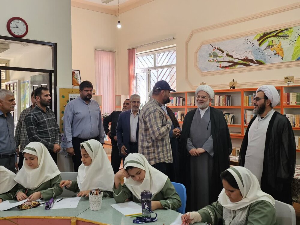 فیلمl سفر نماینده ولی‌فقیه در کردستان به شهرستان قروه