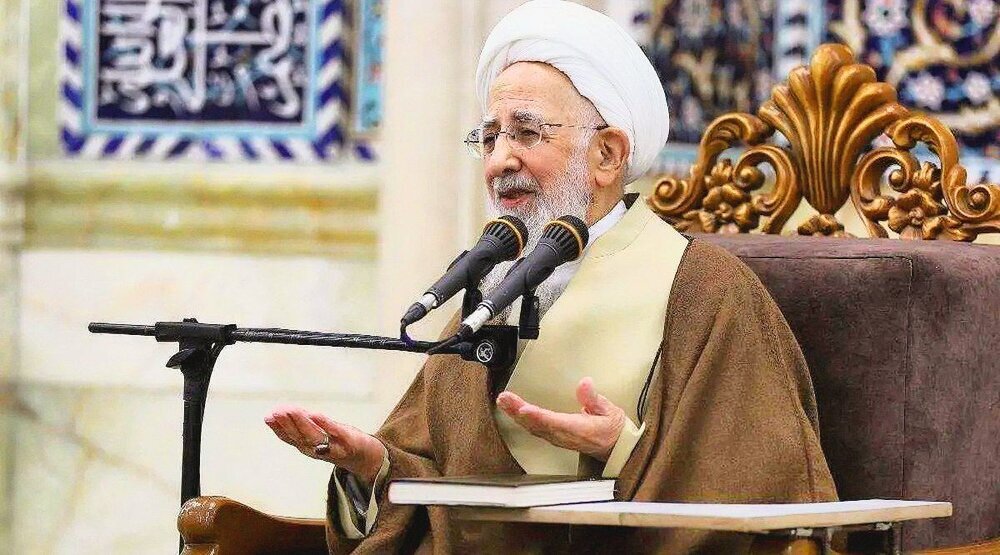 Grand Ayatollah Javadi Amoli: Sciences Without Piety Lack Effectiveness